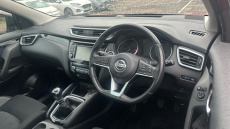 Nissan Qashqai 1.3 DiG-T N-Connecta 5dr Petrol Hatchback